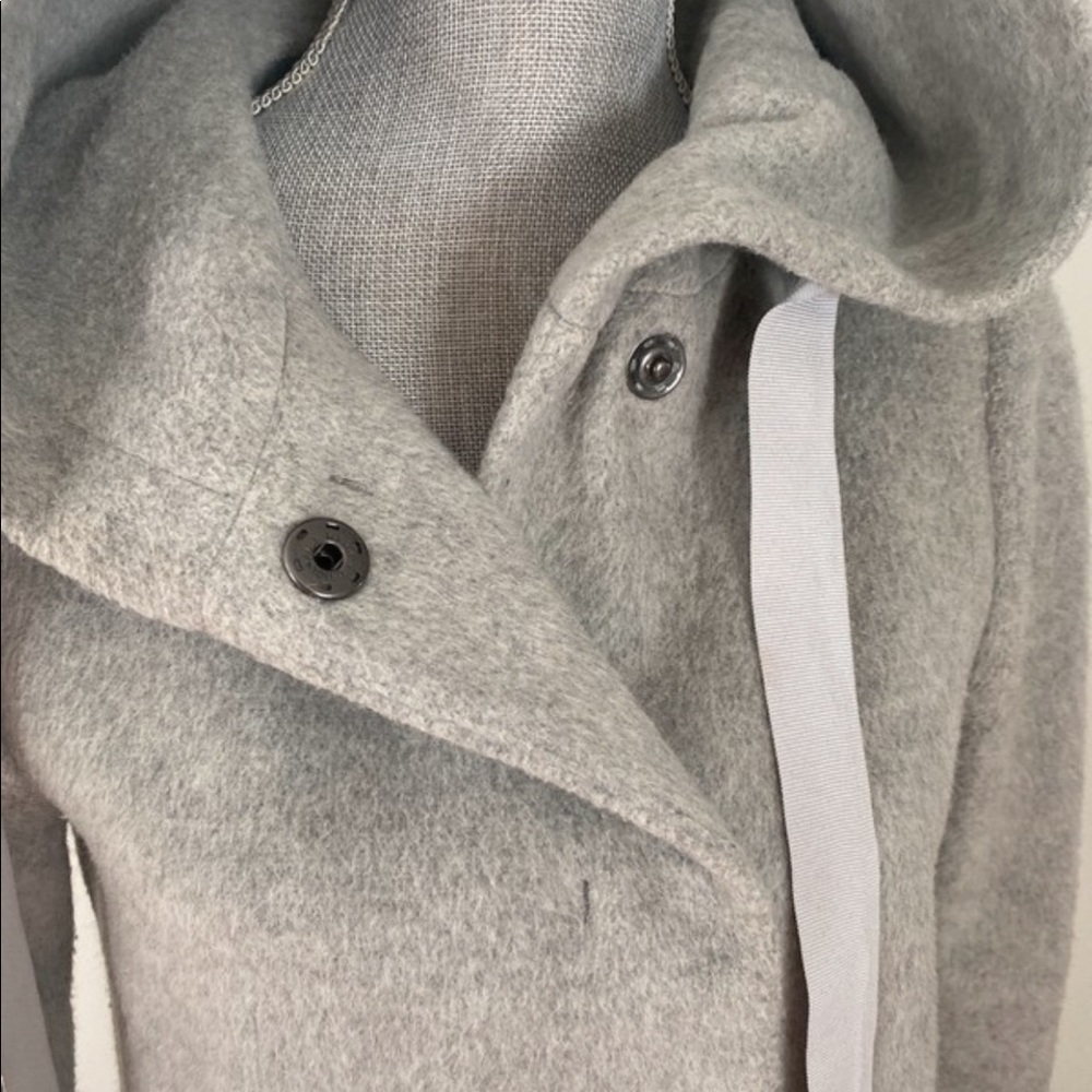 Grey coat - Picture 3 of 5